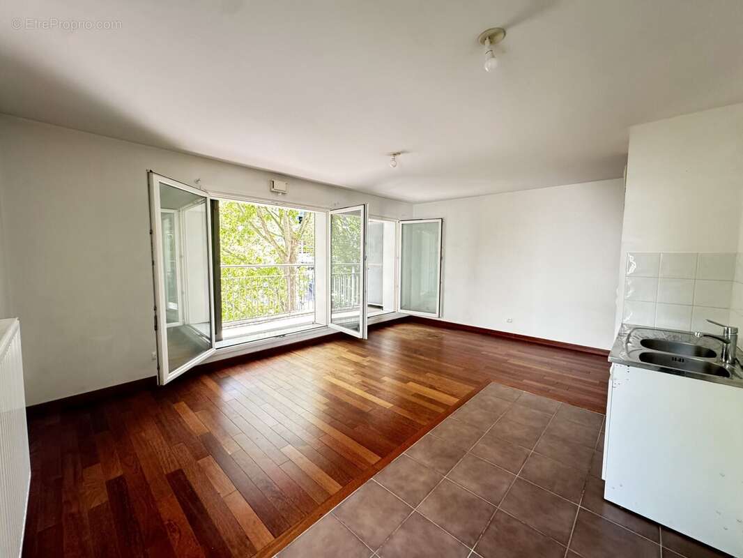 Appartement 65 m² à Paris-19e  - photo 4