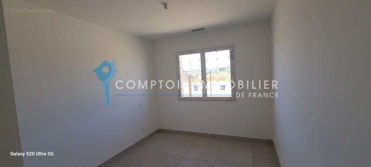Dpt Hérault 34, A vendre à Nissan lez Enserune 34440, maison neuve plain pied T4 de 88 m2 avec garage - photo 5