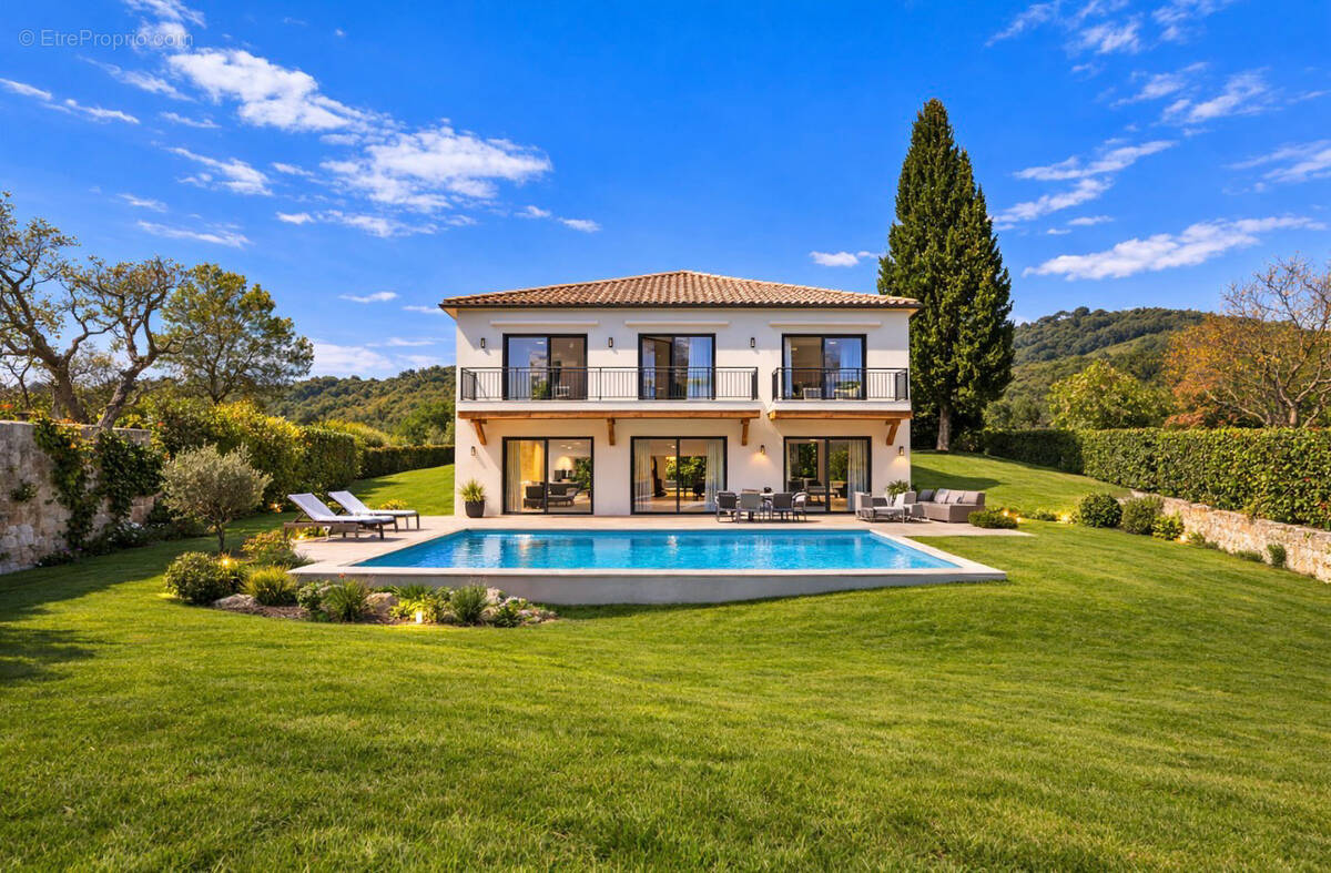 Terrain à LA COLLE-SUR-LOUP