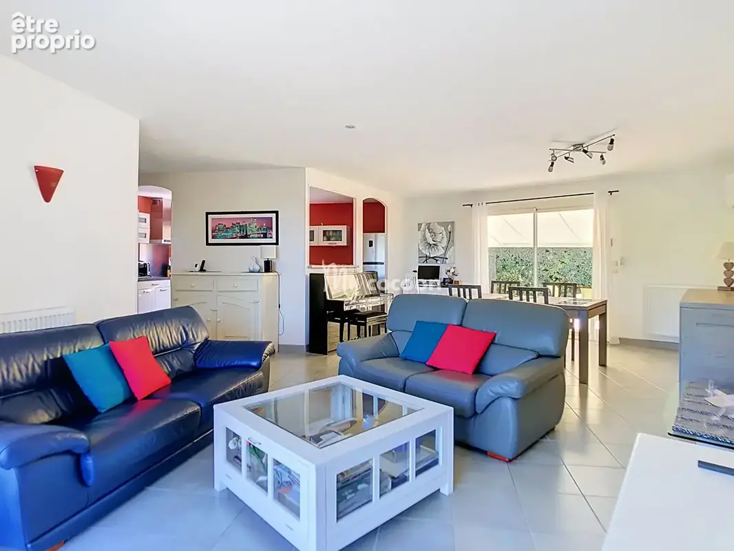 Maison - T5 - 120 m² - photo 4