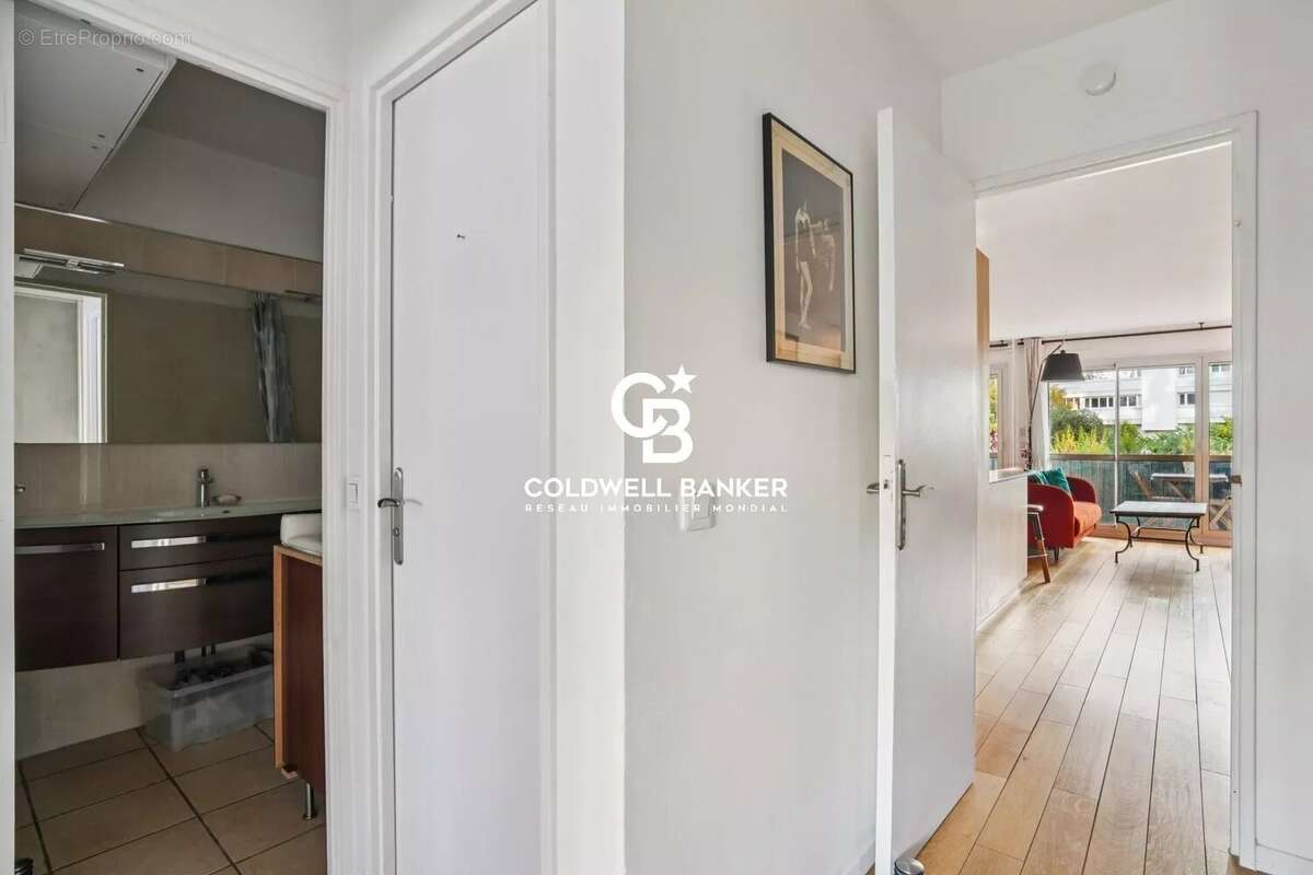 Appartement à PARIS-19E