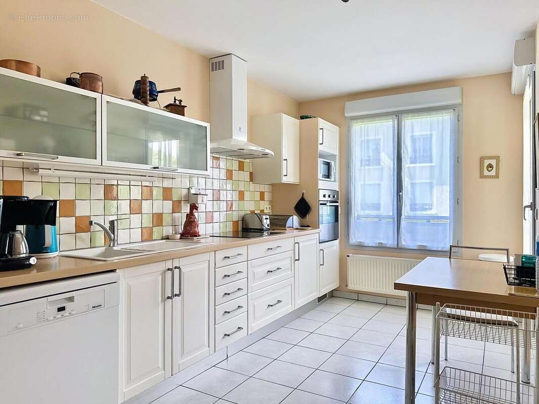Photo 4 - Appartement à MEYZIEU