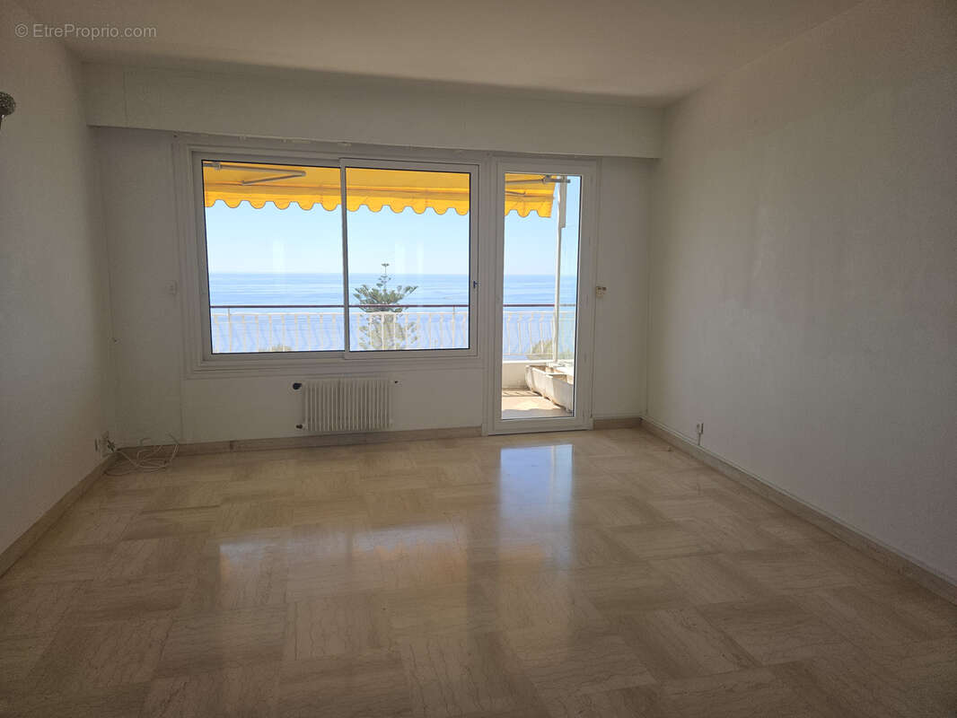Appartement à CAP-D'AIL