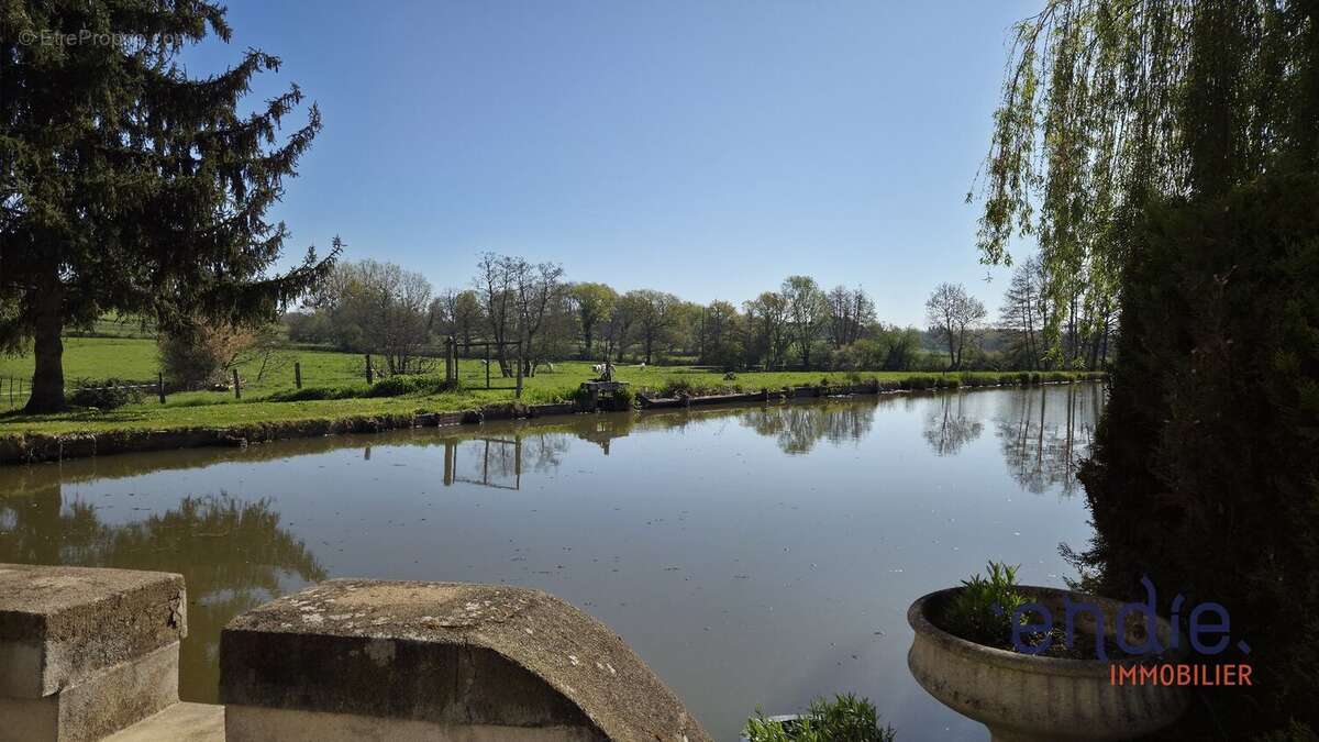 Maison à TOULON-SUR-ALLIER