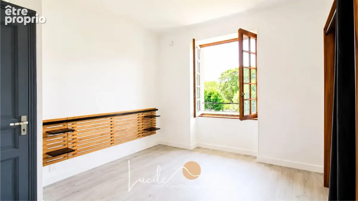 Propriété de caractère – Emplacement exceptionnel, beaux volumes et potentiel unique - photo 7