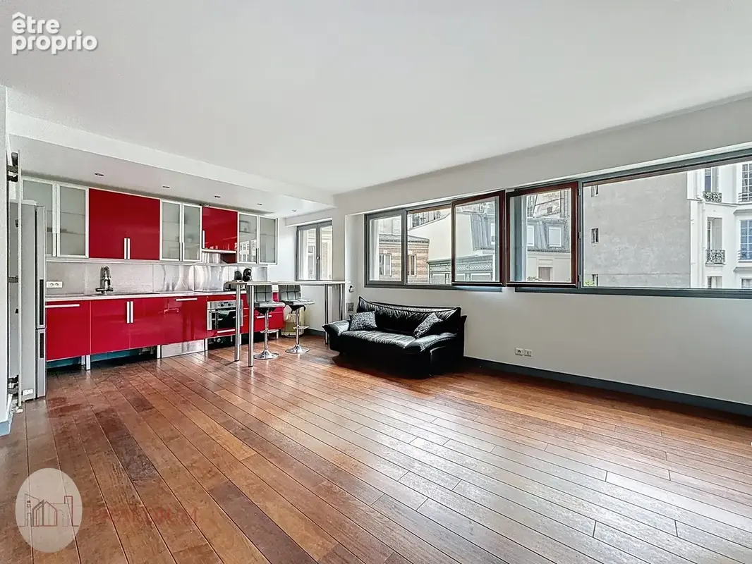 Appartement à PARIS-8E
