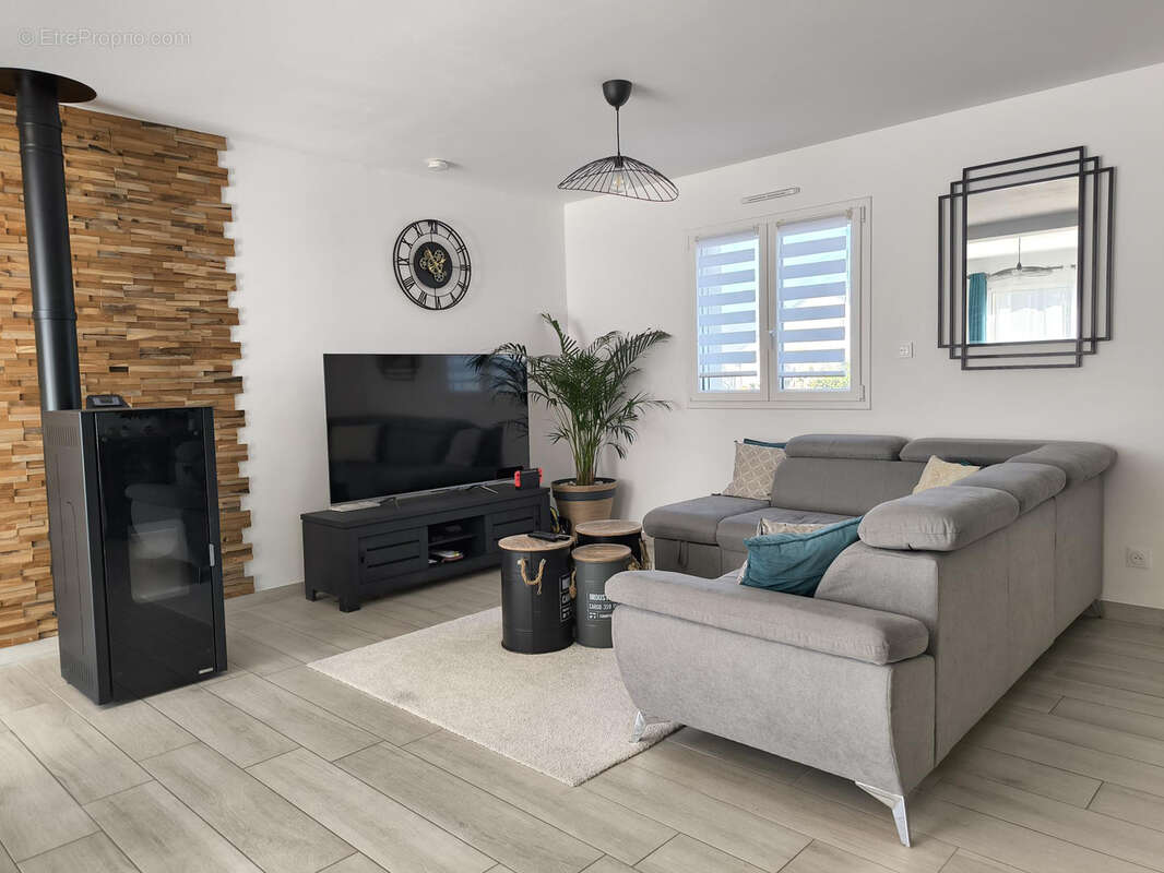 Maison à SOMMERVIEU