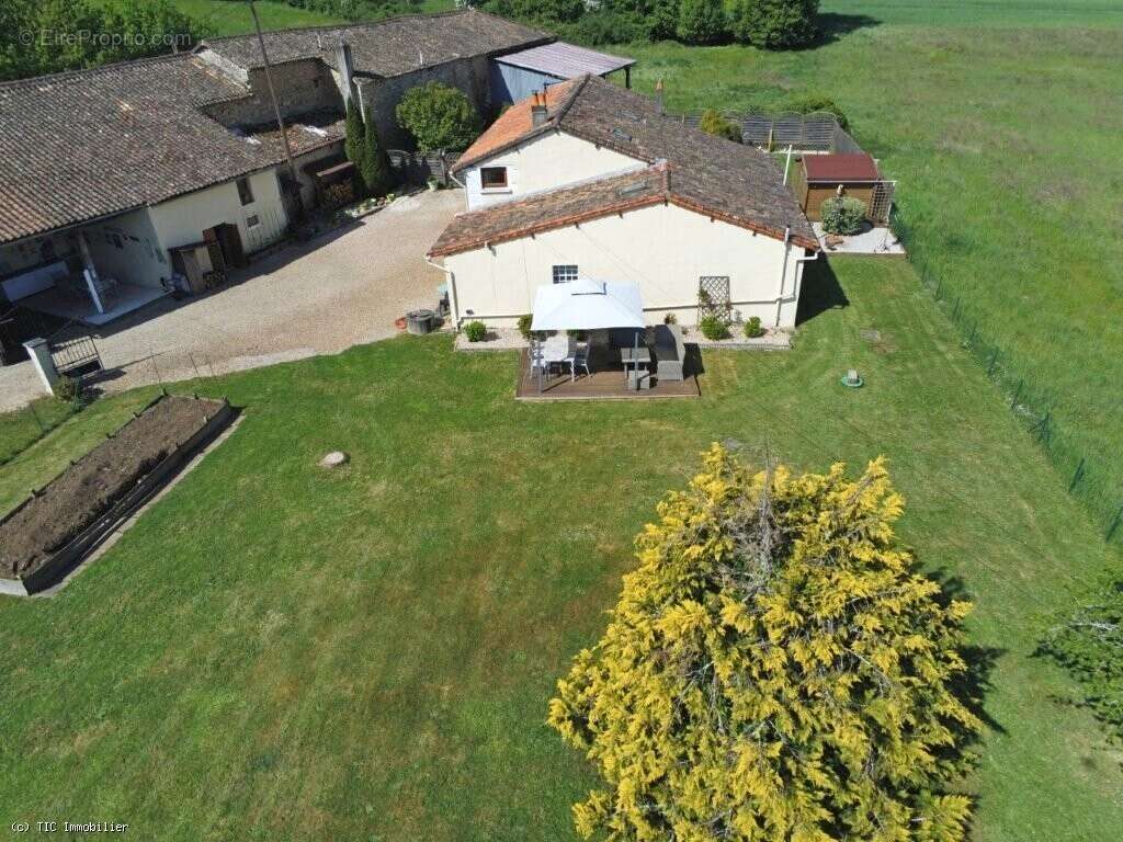 Maison à SAUZE-VAUSSAIS