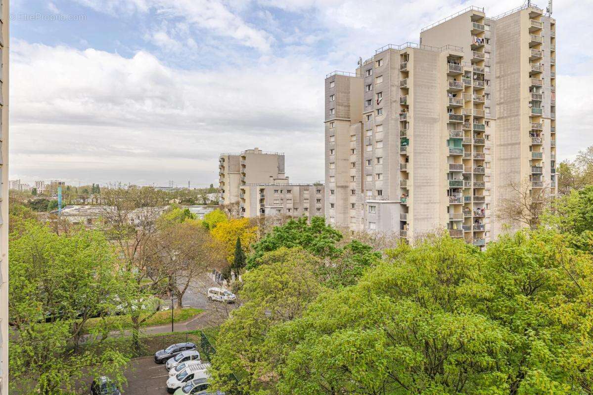 Appartement à SAINT-DENIS