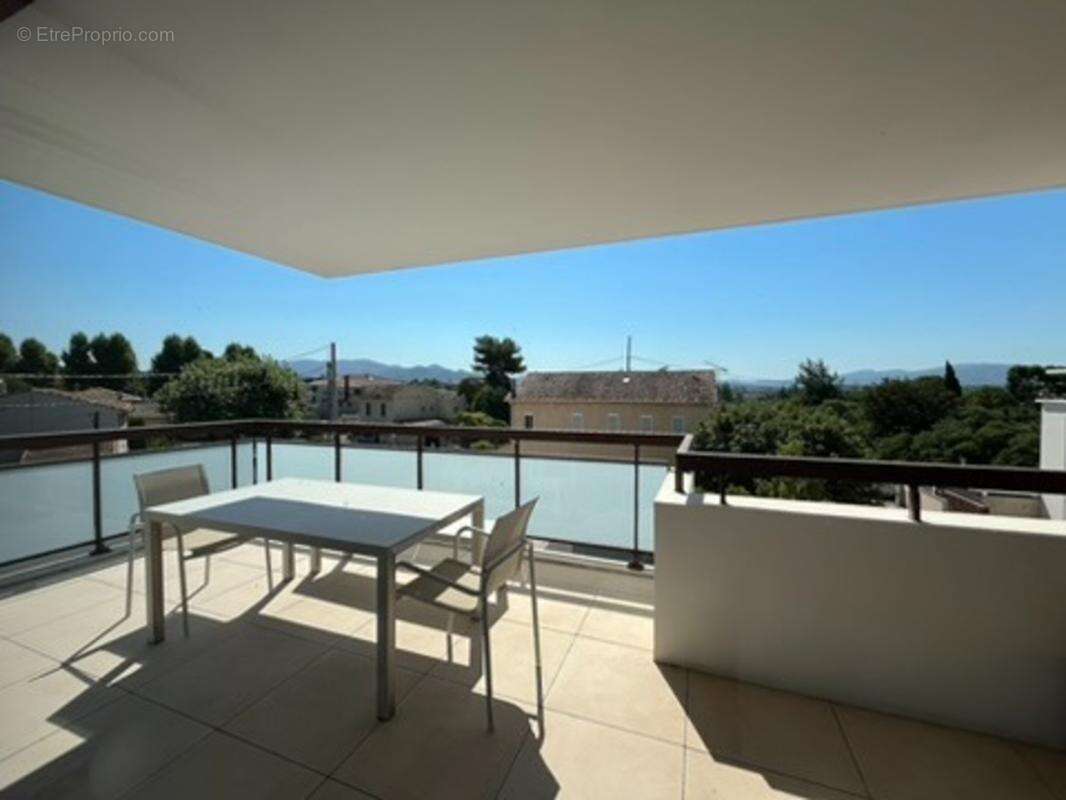 T4 chateau gombert 85m2 + 2 parkings en sous sol + terrasse 41m2 - photo 3