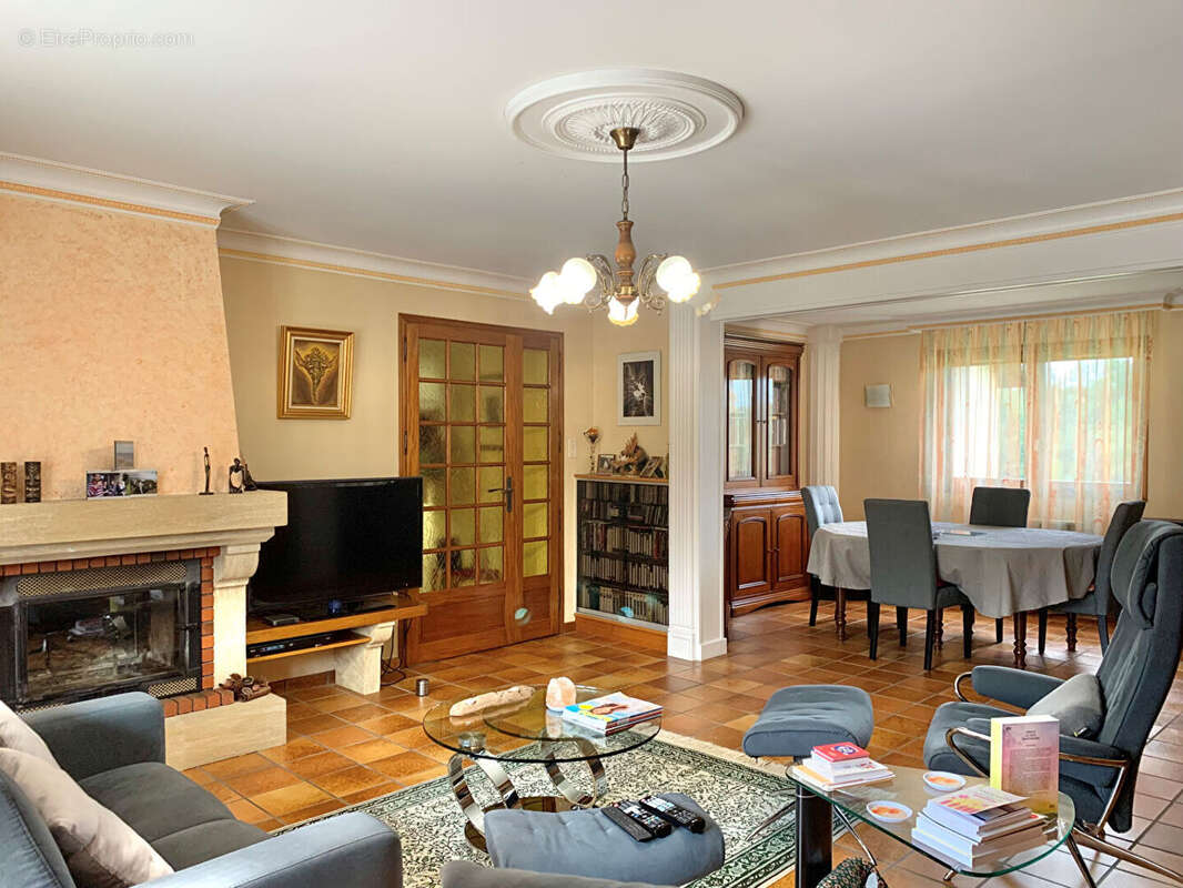 Appartement à MEYRIE