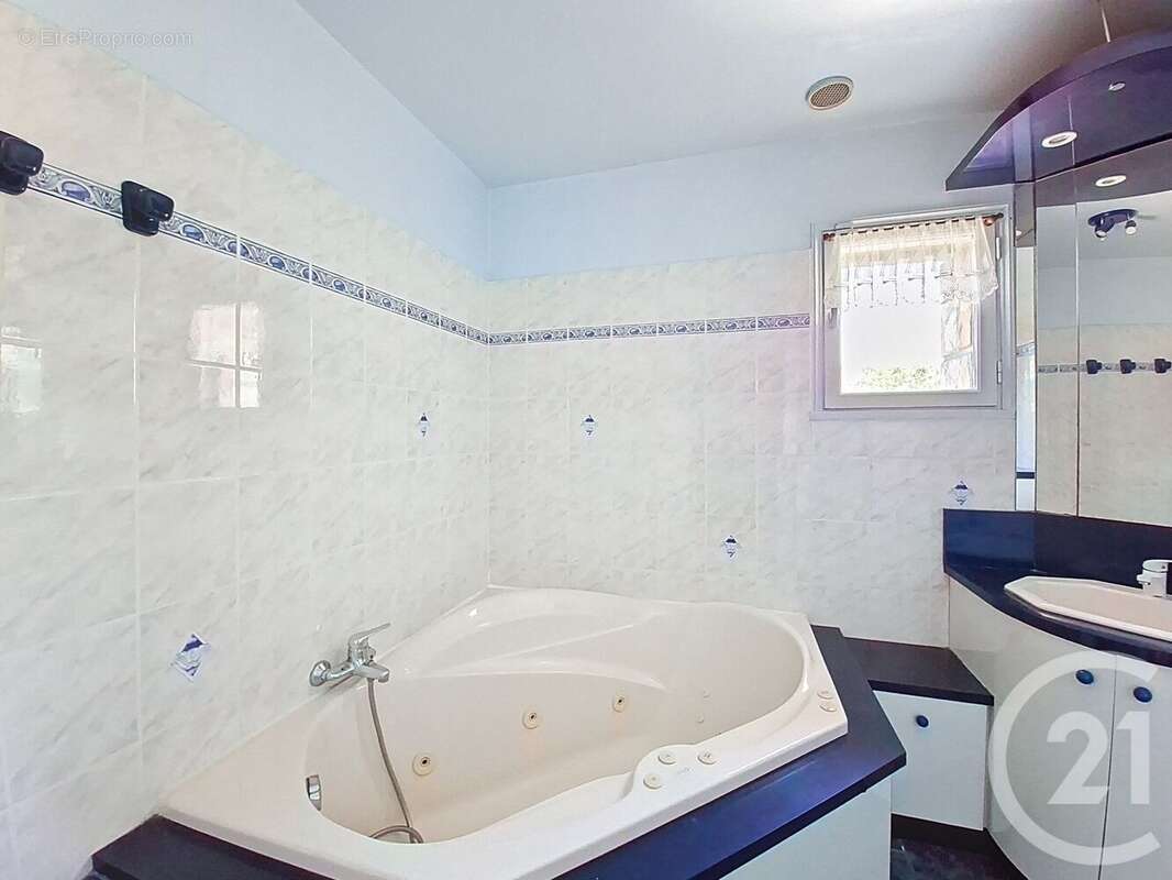 Maison 198 m² à Pleumeur-Bodou  - photo 8