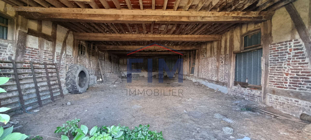 Grange a rehabiliter avec terrain - photo 2