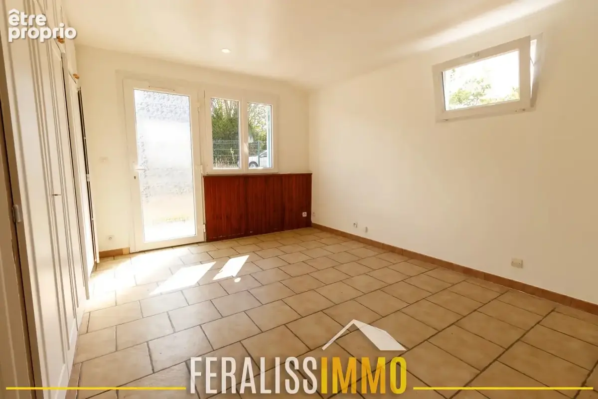 Studio idéalement placé pour une première acquisition. - photo 3