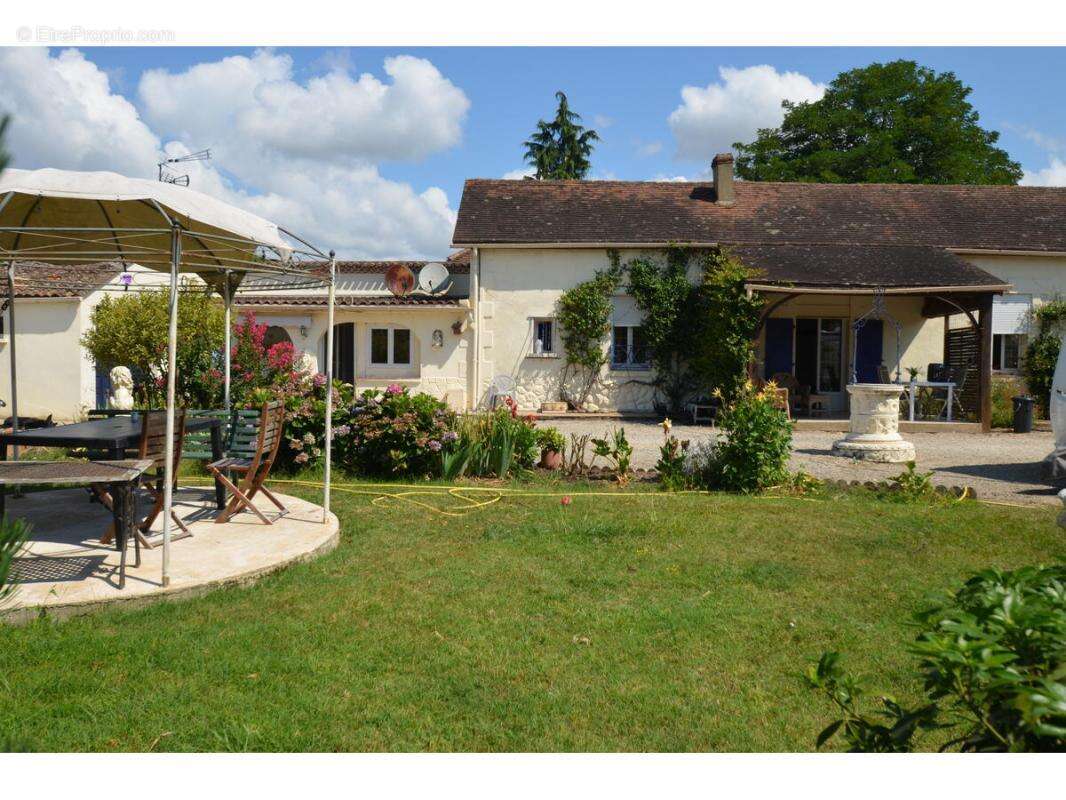 Maison à PRIGONRIEUX