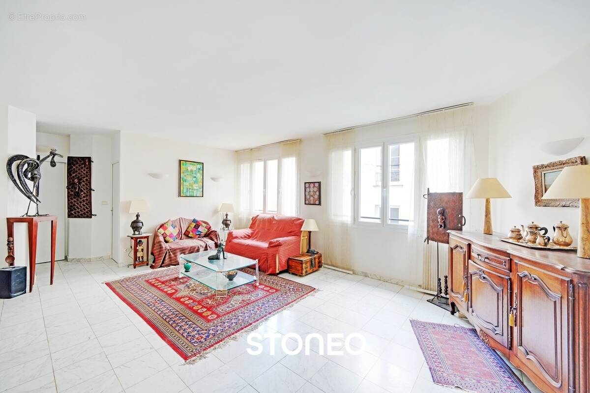 Appartement à PARIS-15E