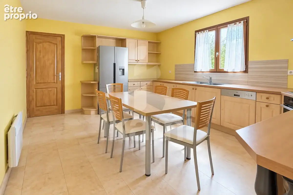 Une maison familiale pleine de charme de 157 m2 à découvrir - photo 7