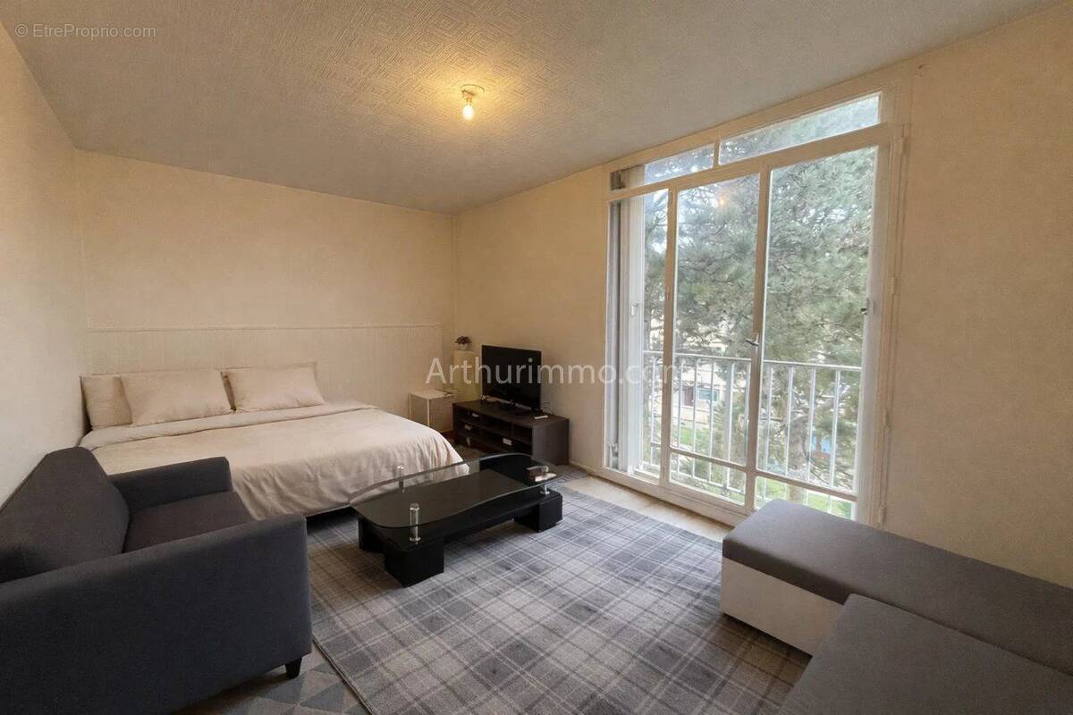 Appartement à LIMEIL-BREVANNES