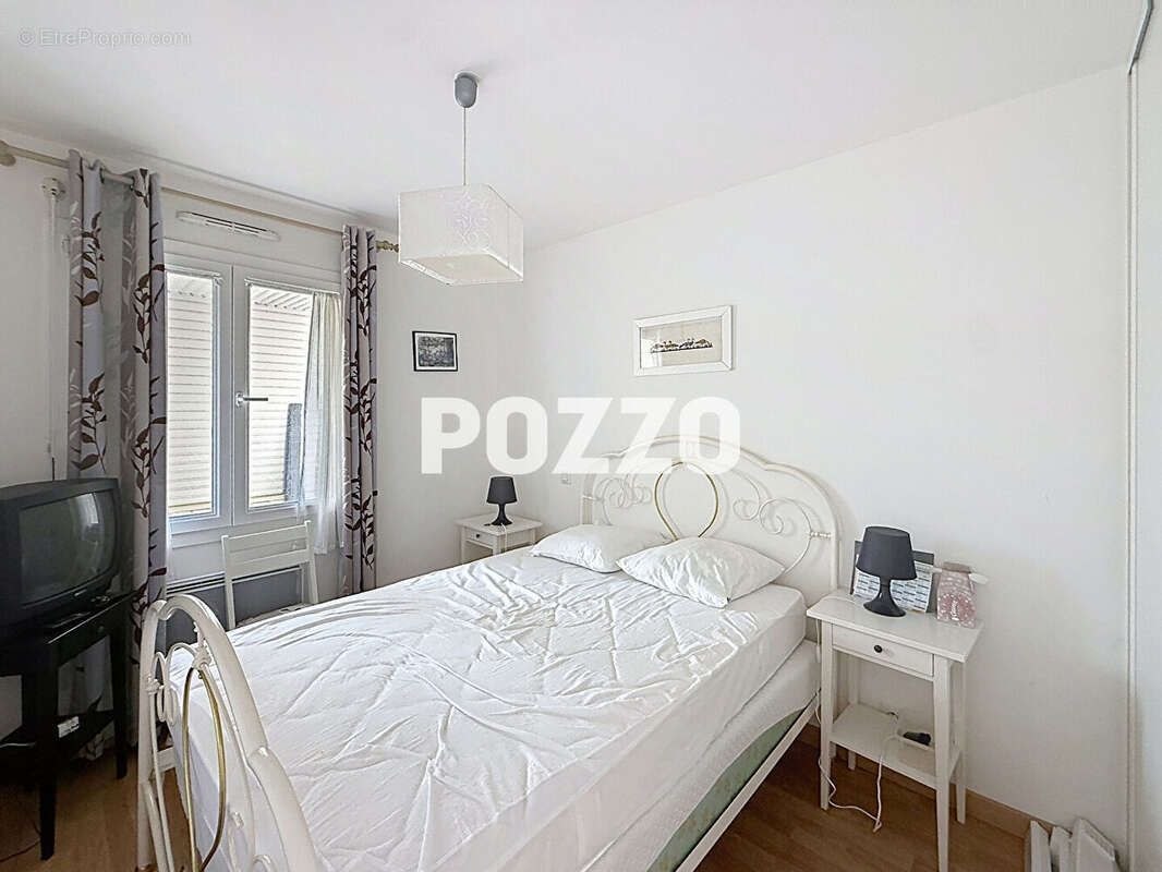 Appartement à JULLOUVILLE
