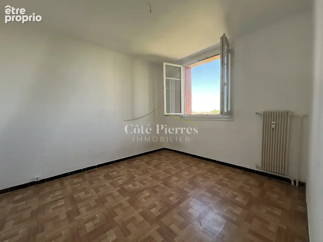 Nîmes- Appartement T2 avec parking - photo 3