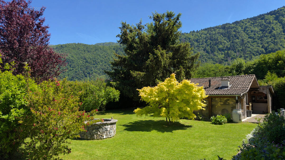 Terrain à ORCIER