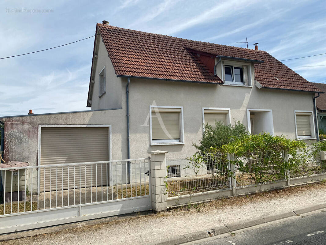 Maison à CHECY