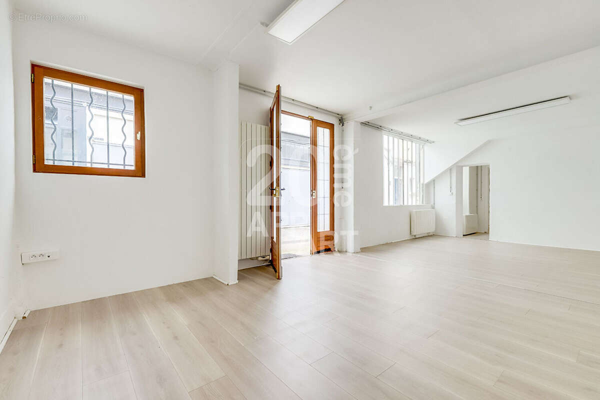Appartement à PARIS-20E