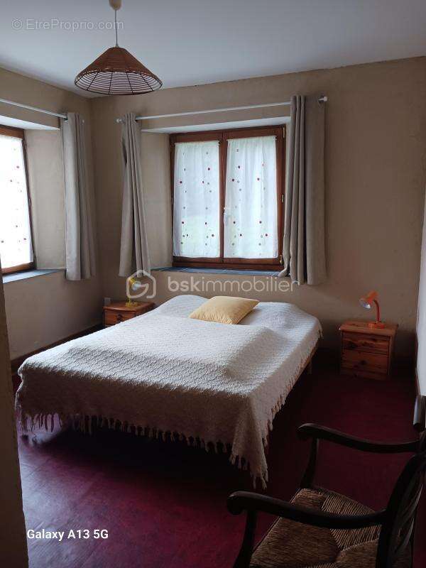 Maison à VILLAINES-LES-ROCHERS