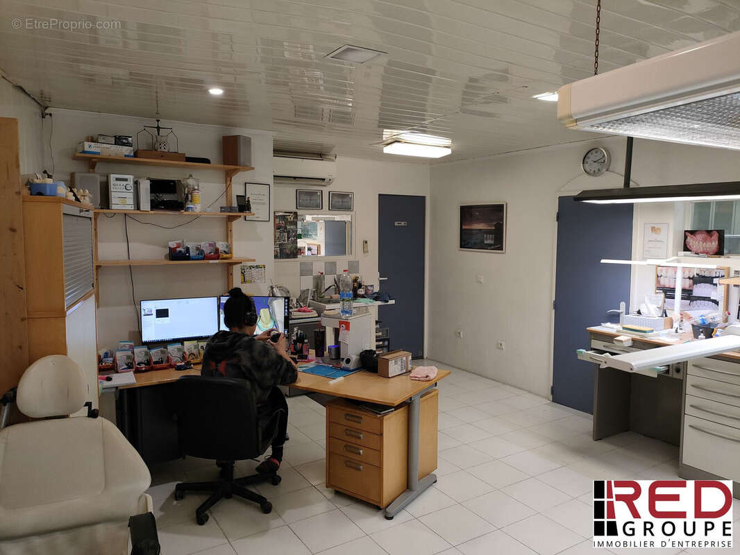 INTERIEUR LOCAL  - Commerce à AIX-EN-PROVENCE