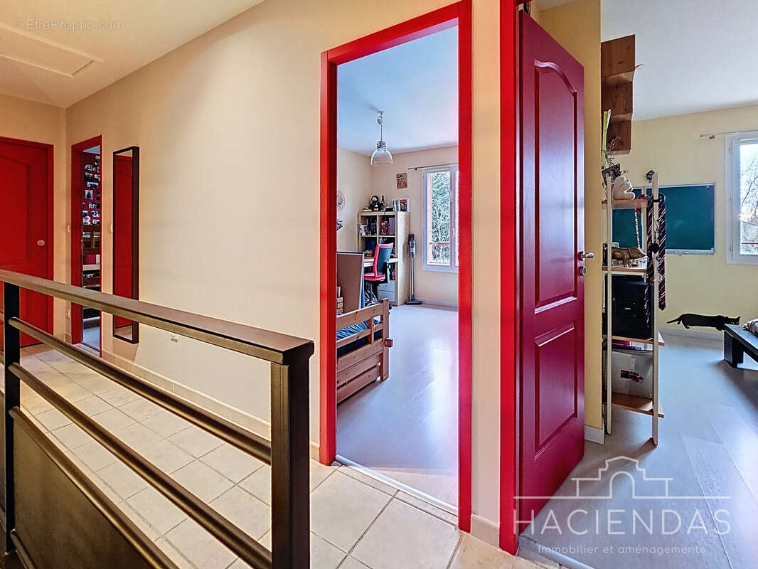 Maison à PELISSANNE