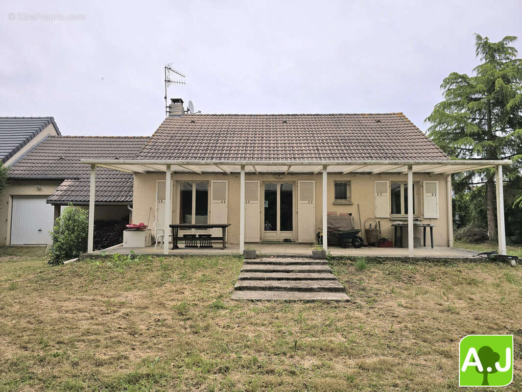 Maison à EZY-SUR-EURE