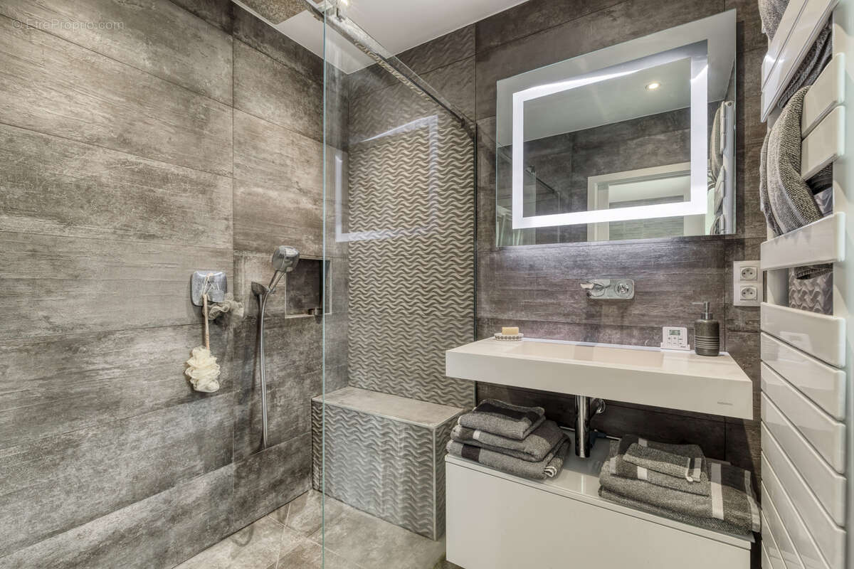 Maison à JACOB-BELLECOMBETTE