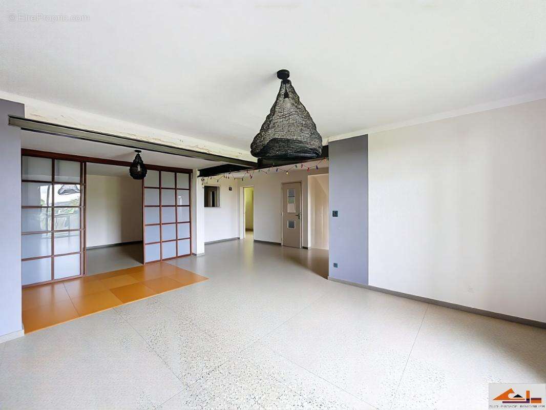 Appartement à RAMONVILLE-SAINT-AGNE