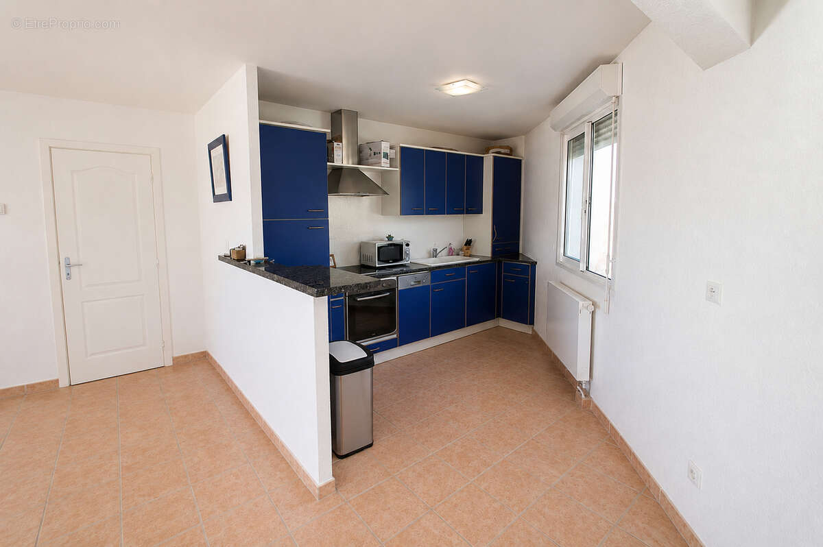 À VENDRE - Appartement T3/T4 avec Box - Résidence Bagatelle Bastia - photo 3
