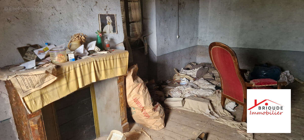 Maison à AZERAT