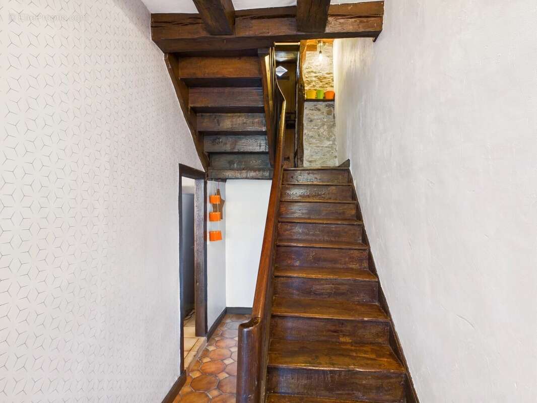 Maison à JUMILHAC-LE-GRAND