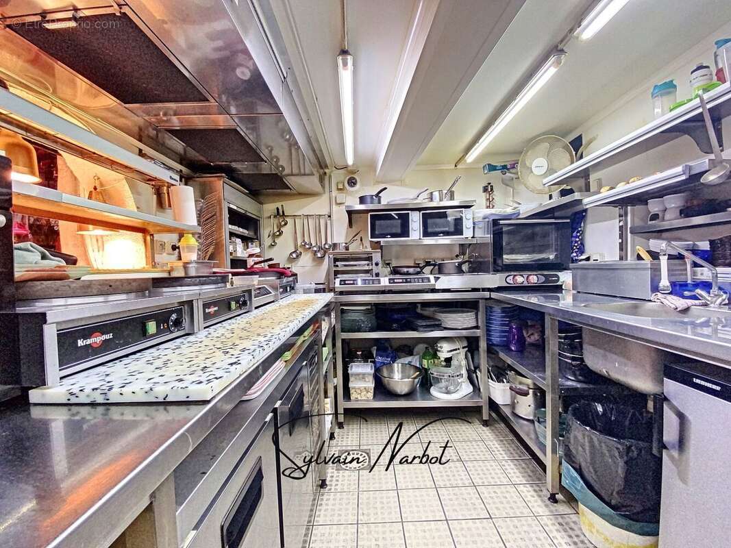 Commerce 65 m² à Le Grau-Du-Roi  - photo 57
