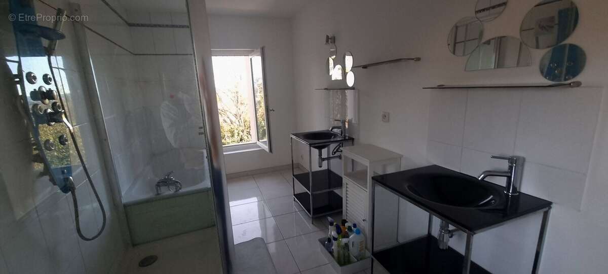 Maison à JONQUIERES