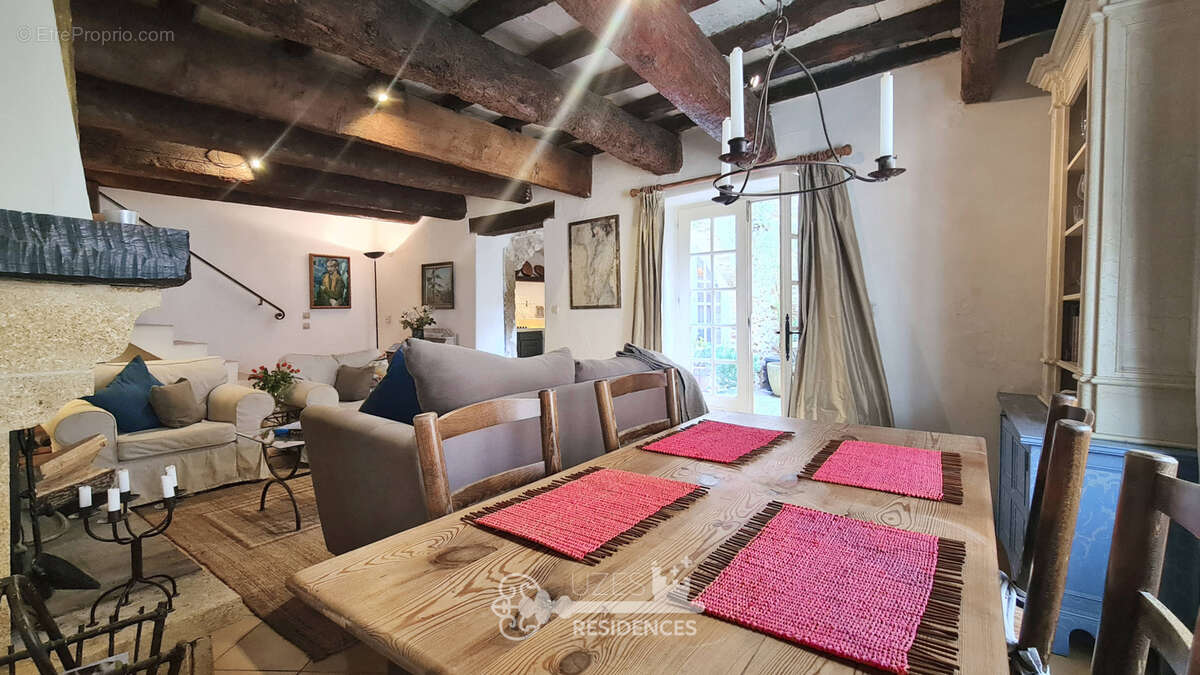 Maison à LA CALMETTE