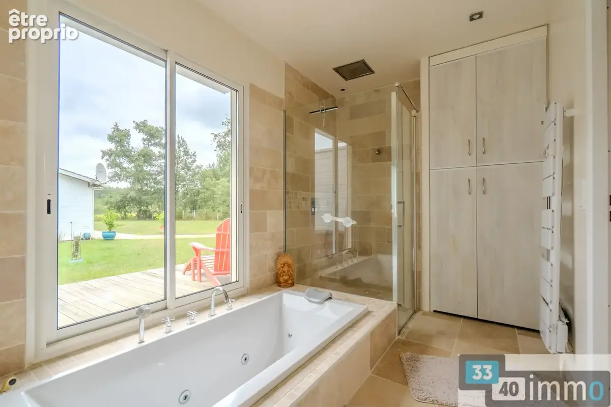 Maison / villa 215 m2 a salles - photo 17