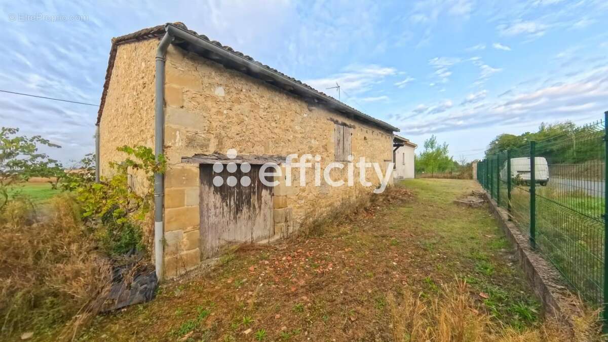 Maison à SAINT-PARDOUX-ISAAC