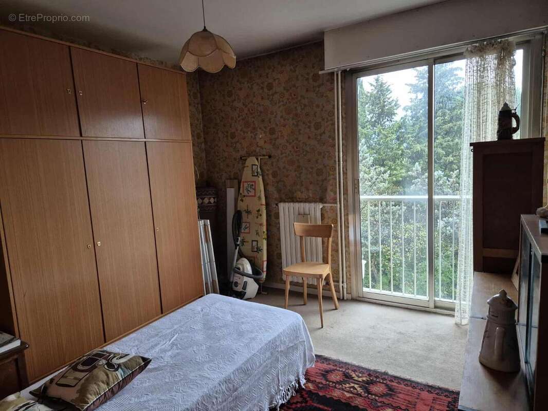   - Appartement à DRAGUIGNAN