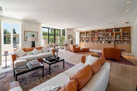 Maison 484 m² à Mougins  - photo 3