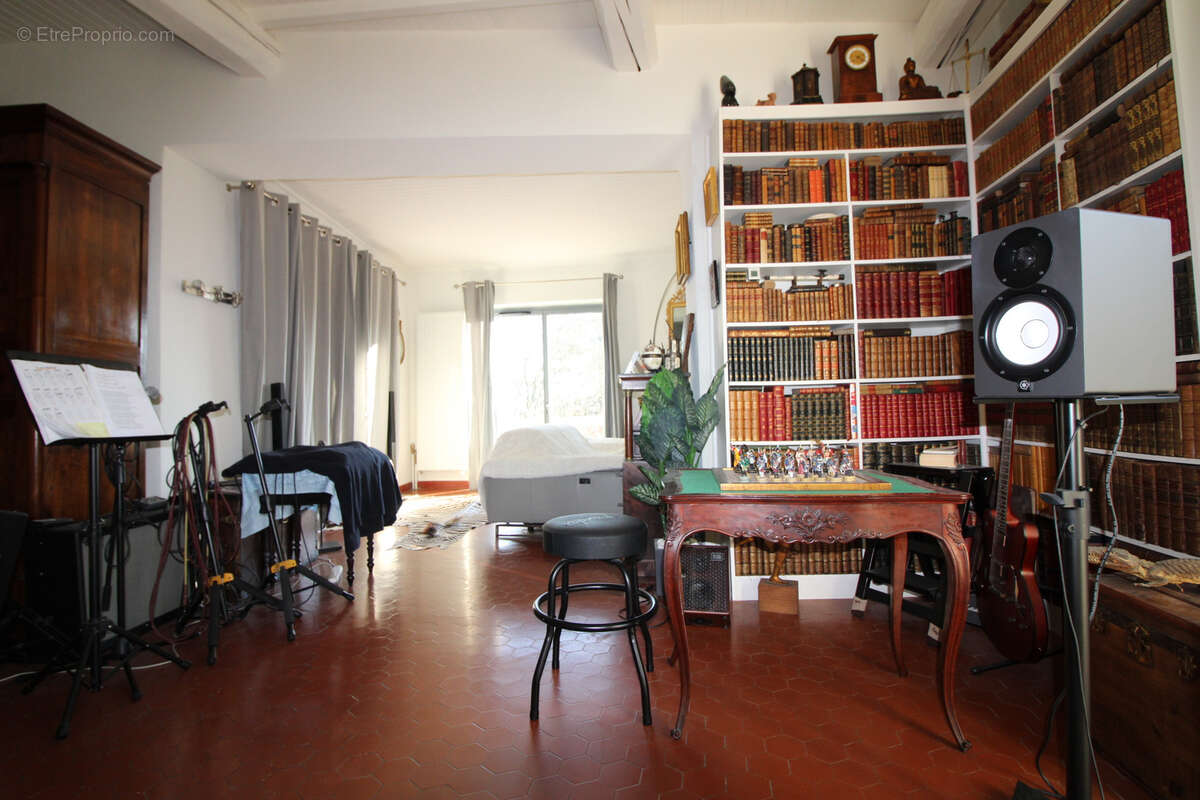 Maison à SAINT-CHRISTOL-LES-ALES