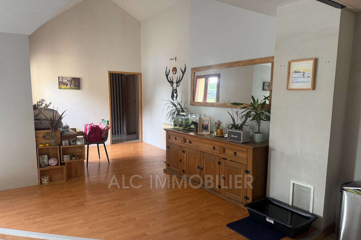 Maison 168 m² à Pizieux  - photo 5