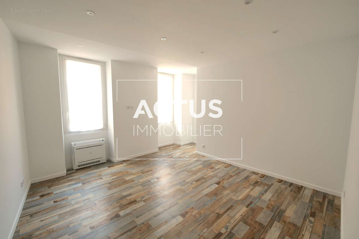 Maison 94 m² à Salon-De-Provence  - photo 3