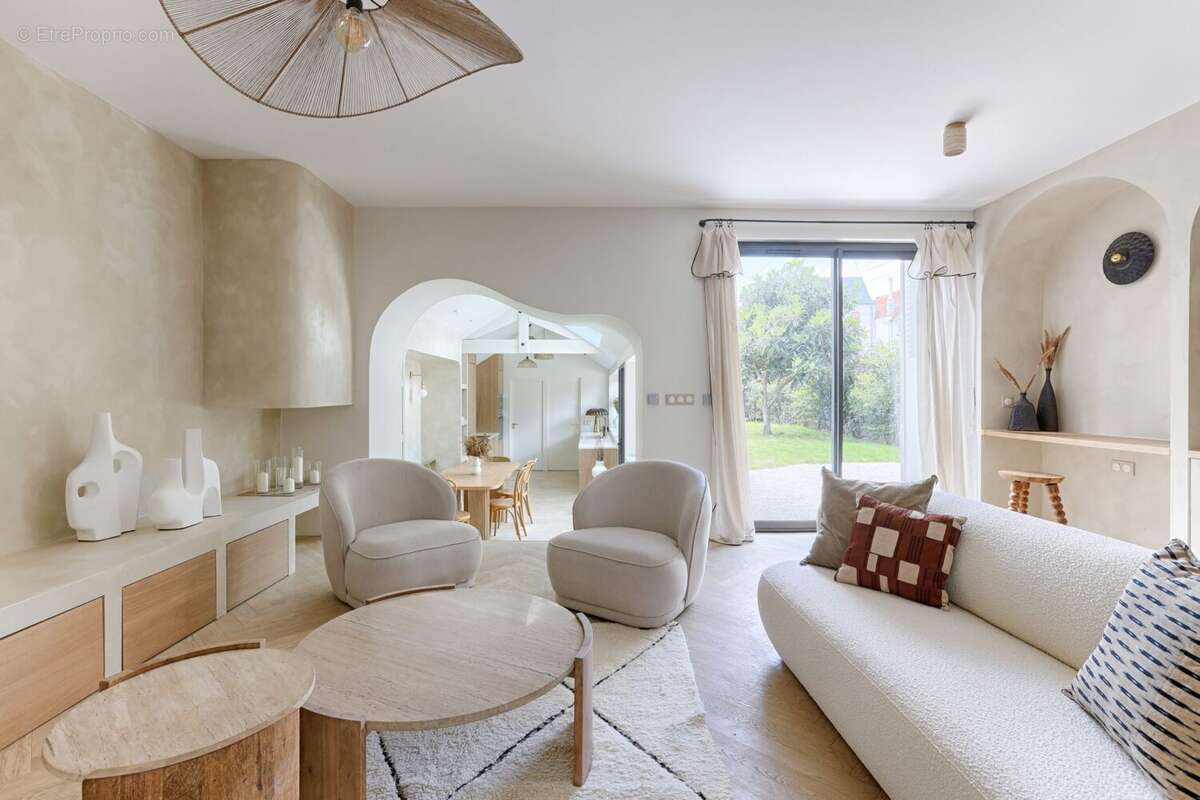 Maison à COLOMBES