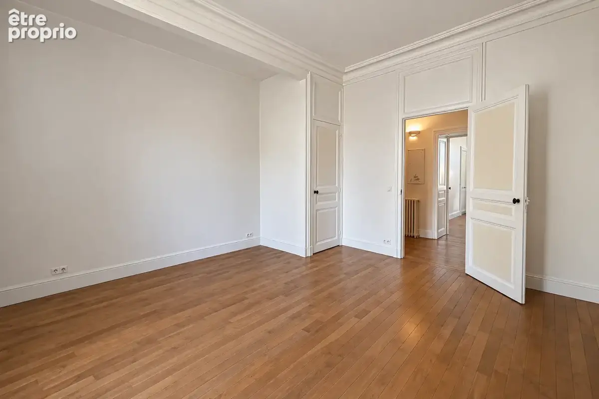 NANCY - Appartement  T3 Place Godefroy de Bouillon - photo 5