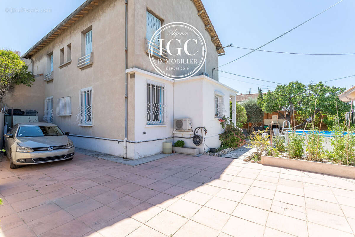 Appartement marseille 13015 - type 3-4 - 79 m² - jardin 180 m² - photo 17