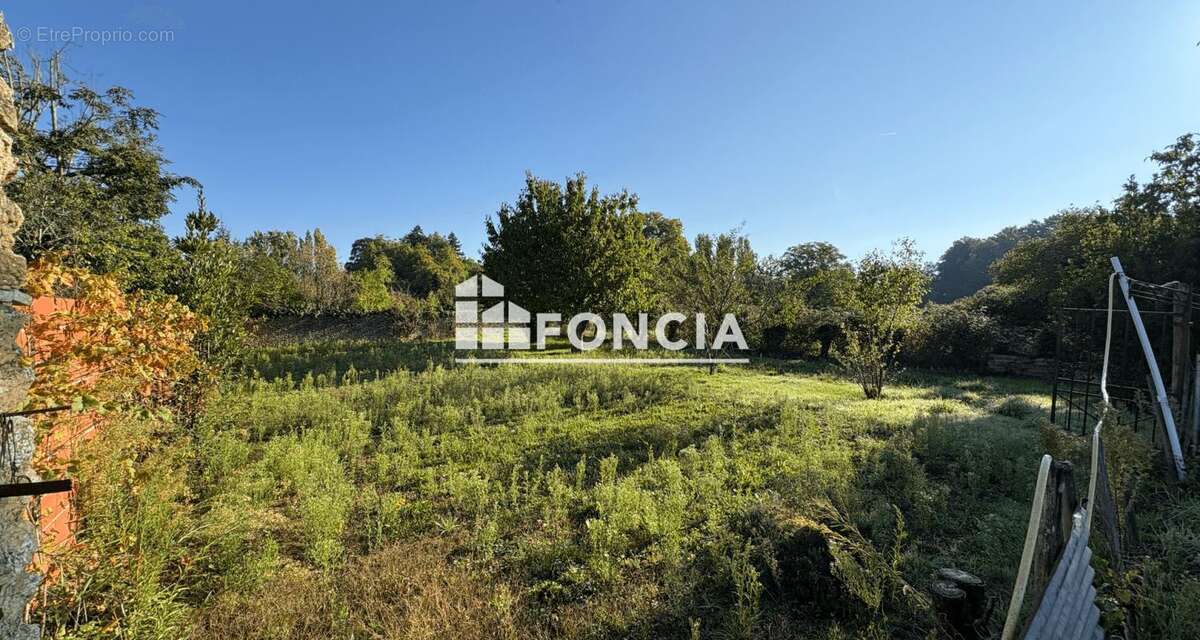 Maison à SAVIGNE-L&#039;EVEQUE